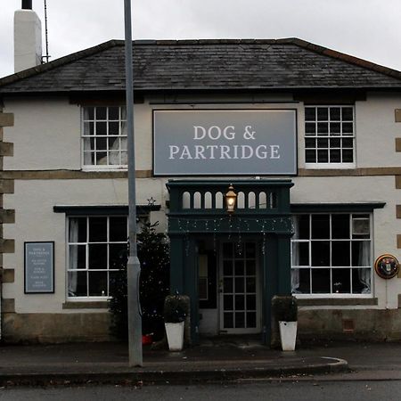 Dog And Partridge Inn Calne Exterior foto